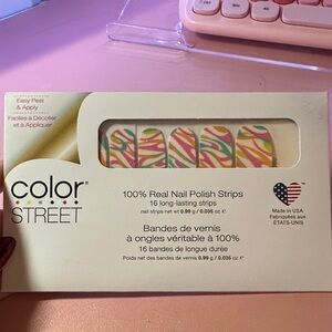 Color Street Vibrant Swirl Nail Strips